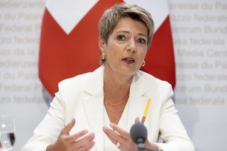 Dans un contexte marqué par des changements, le secteur financier a besoin de trouver le juste équilibre entre stabilité et innovation, a plaidé la conseillère fédérale Karin Keller-Sutter (KKS) lundi à Kloten dans son discours d'ouverture de la 2...